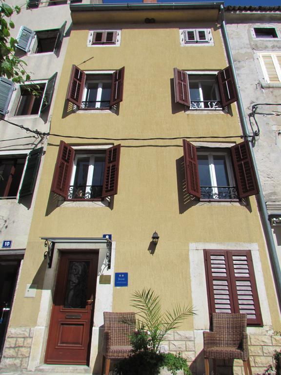 Guesthouse Galeb Vrsar Exterior photo