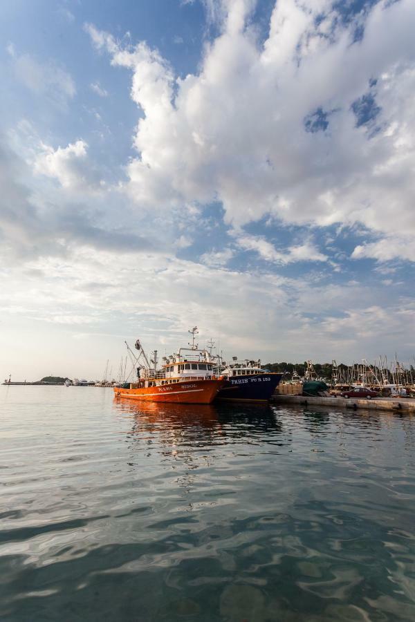 Guesthouse Galeb Vrsar Exterior photo